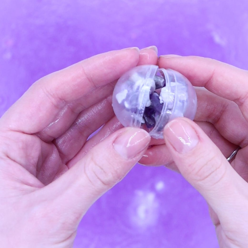 Bomba de baño con pulsera de jaspe blanco 140 g