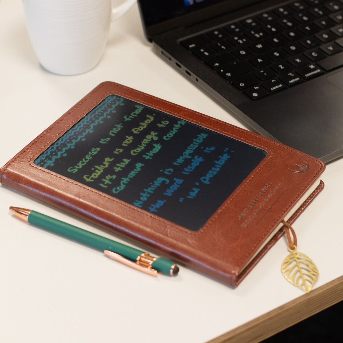 Cuaderno con pantalla LCD A5 efecto cuero marrón