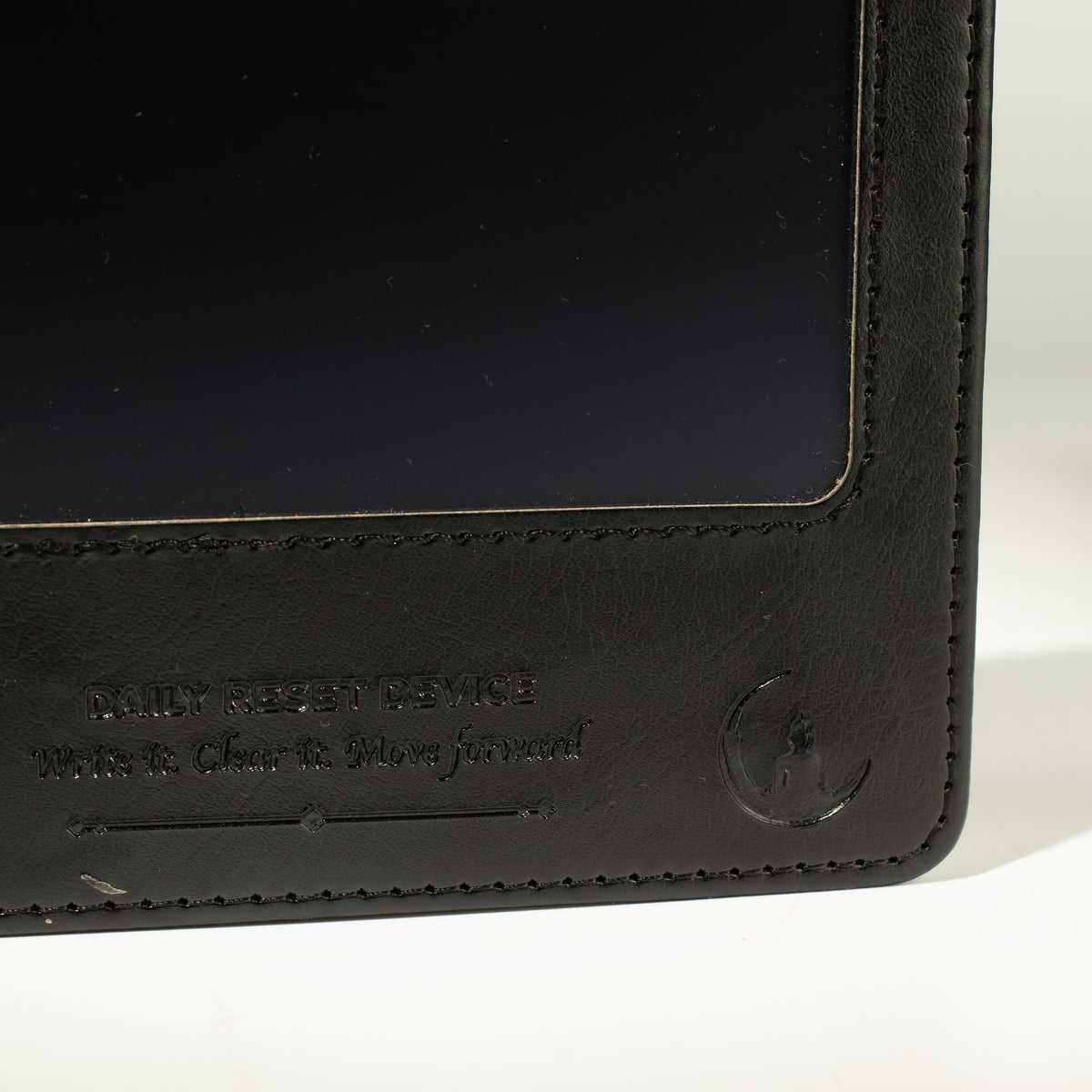 Cuaderno con pantalla LCD A5 efecto cuero negro